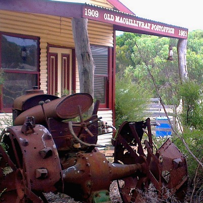 Tour, Emu Ridge Eucalyptus oil Kangaroo Island